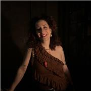 Tutora clases de inglés / italiano nativo 
Clases online 
Licencia en idiomas extranjeros 
Máster en marketing y turismo